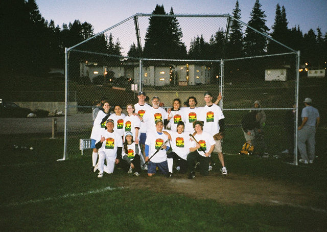 Spring 2004 
Coed Softball Team